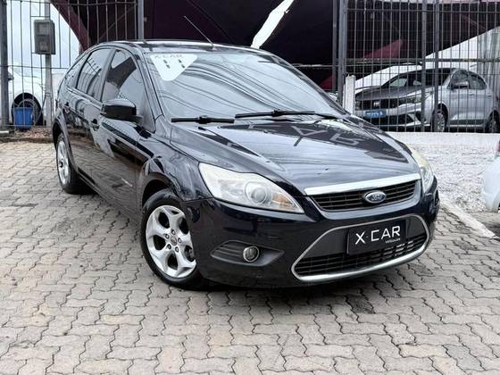 FORD FOCUS 2.0 TITANIUM HATCH 16V FLEX 4P AUTOMÁTICO